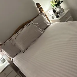 Flat On Duff Apartment